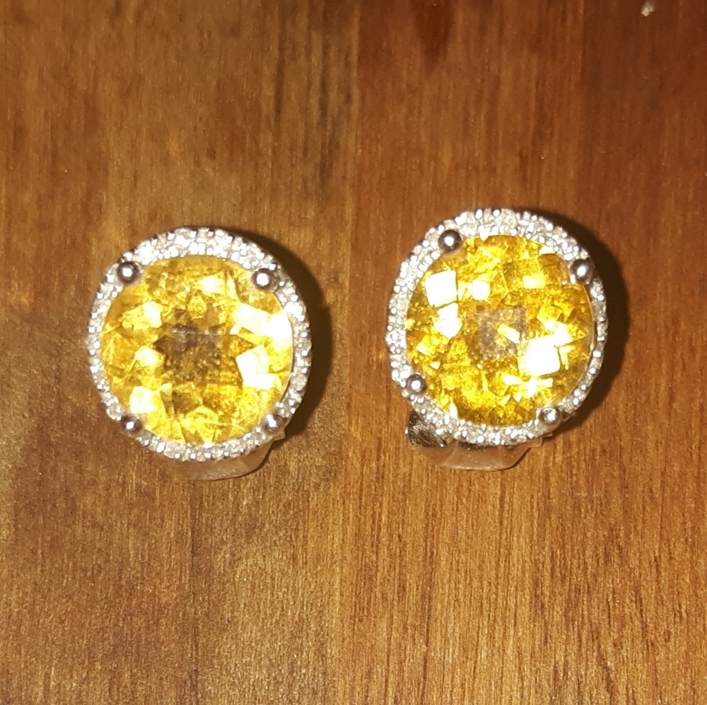 November Birthstone with diamonds earrings